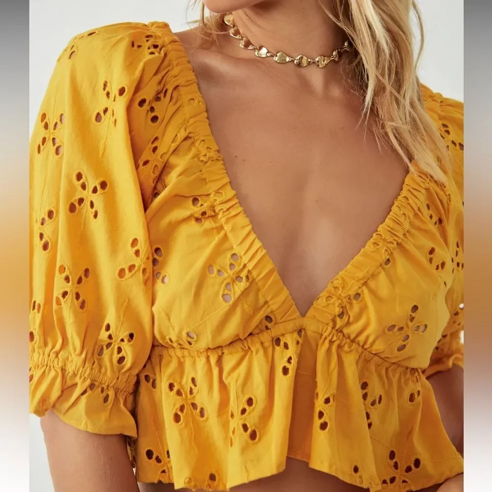 Women’s FREE PEOPLE
GARDENIA TOP Medium Color Golden Girl - Picture 10 of 15
